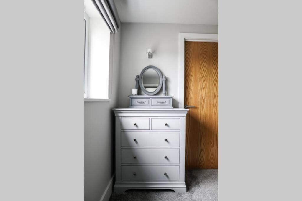 Beautiful 3 Bedroom Apartment By The Sea Newquay  Bagian luar foto