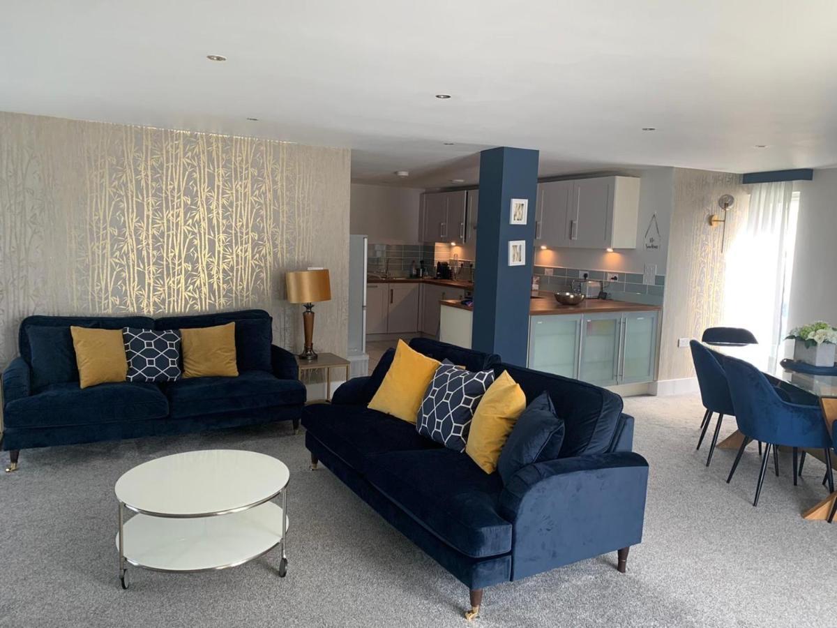 Beautiful 3 Bedroom Apartment By The Sea Newquay  Bagian luar foto