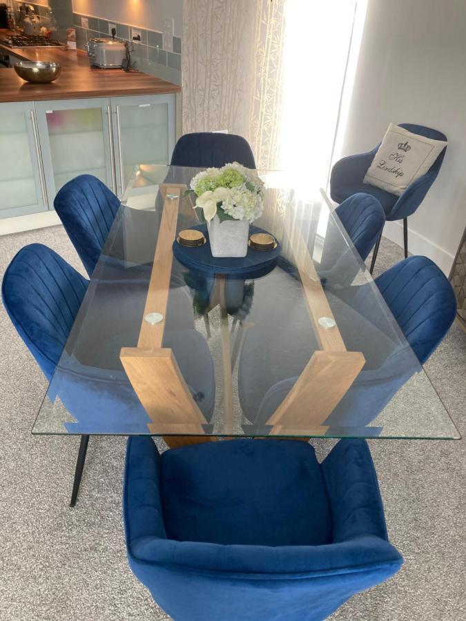 Beautiful 3 Bedroom Apartment By The Sea Newquay  Bagian luar foto